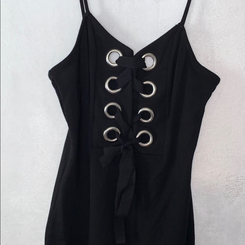 LITTLE BLACK DRESS Lace up